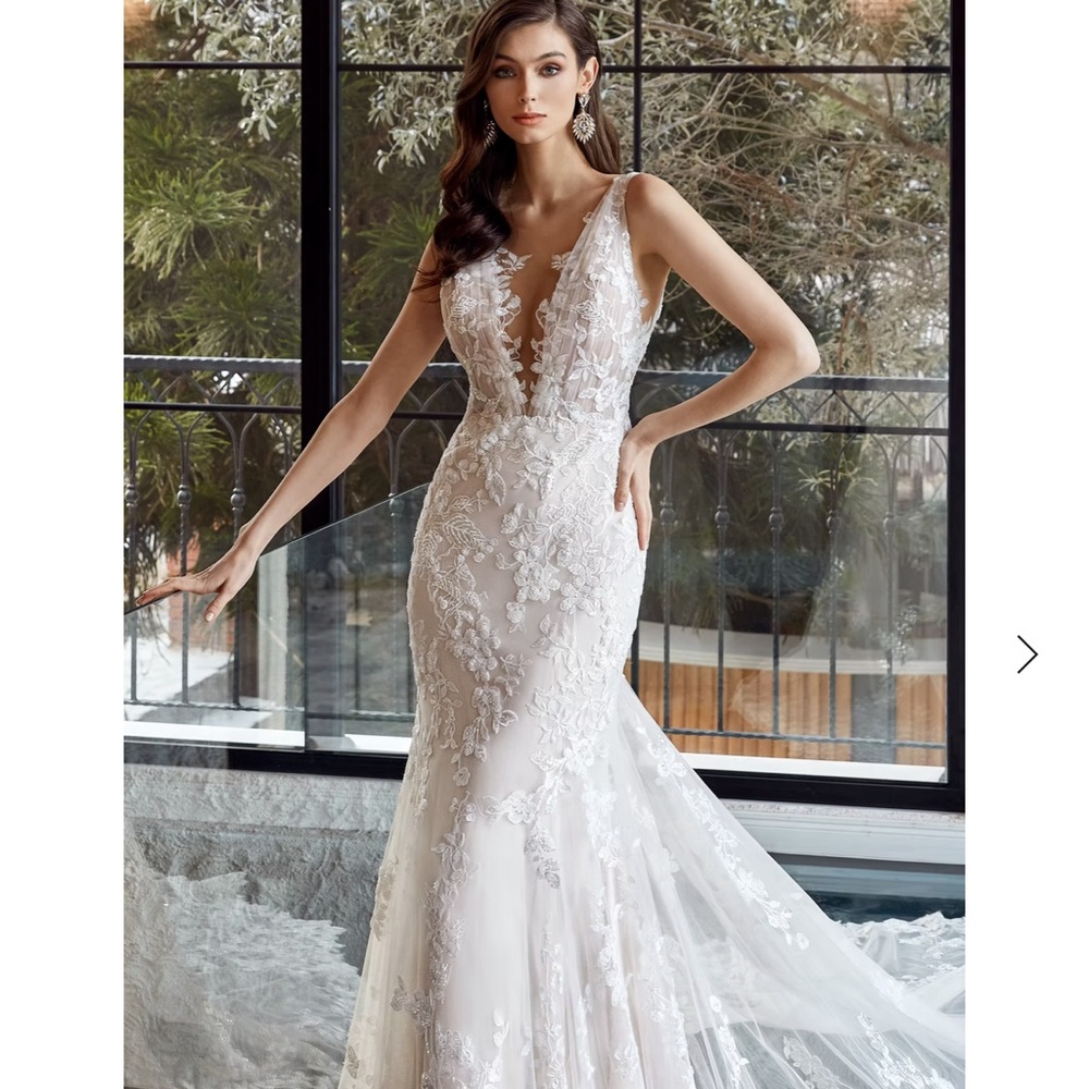 Milano Couture Lace & Tulle Mermaid Gown